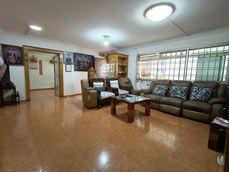 412 Woodlands Street 41 HDB Flat For Sale at S$ 1,080,000 | PropertyGuru Singapore - Living Room
