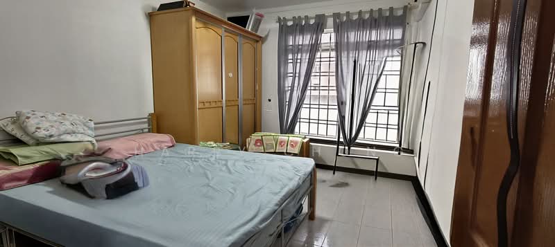 412 Woodlands Street 41, 412 Woodlands Street 41, 4 Bedrooms, 1,744 sqft, HDB Flat For Sale, by Harry Chong, 60239939 - Bedroom - PropertyGuru.com.sg