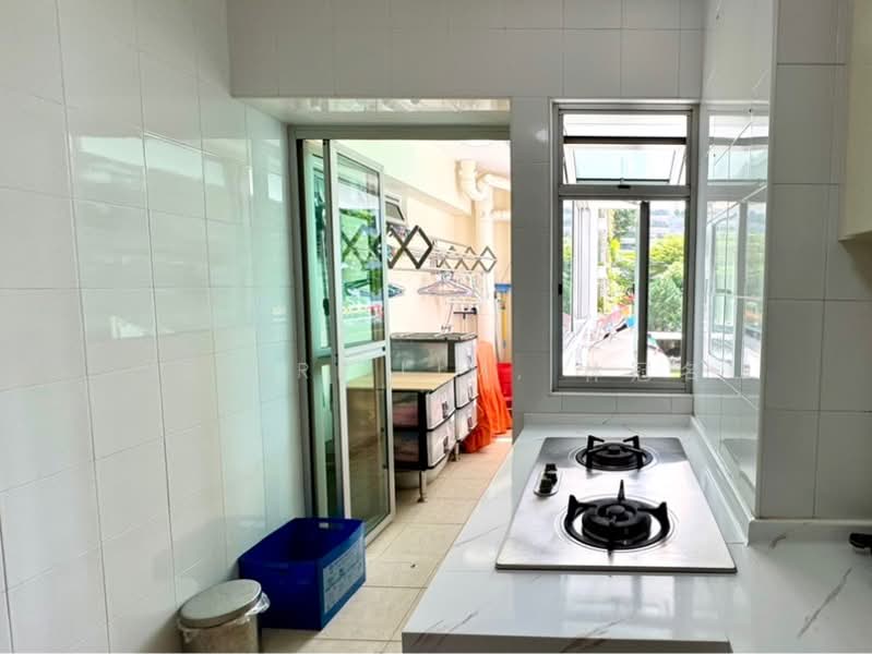 18A Holland Drive HDB Flat For Sale at S$ 1,050,000 | PropertyGuru Singapore