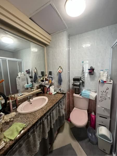 Santa Fe Mansions Apartment For Sale at S$ 1,998,000 | PropertyGuru Singapore