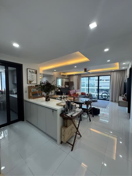 For Sale - Riverparc Residence