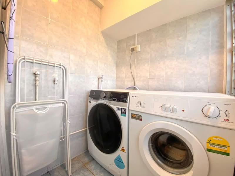 People's Park Complex Apartment For Sale at S$ 1,384,999 | PropertyGuru Singapore