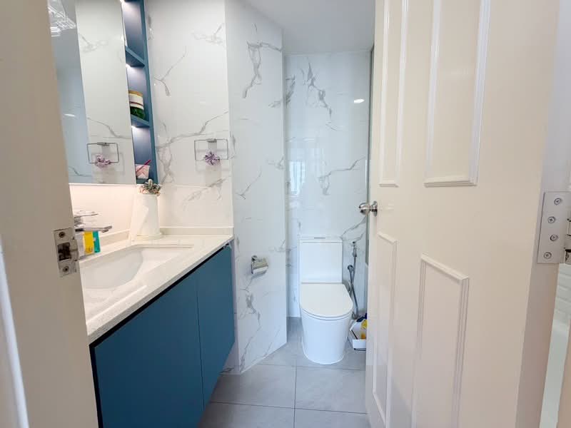 Master Bedroom Ensuite Bathroom