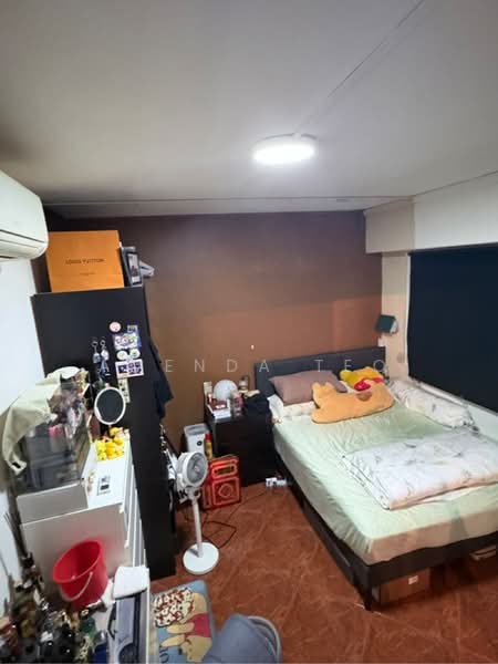 255 Pasir Ris Street 21 HDB Flat For Sale at S$ 660,000 | PropertyGuru Singapore - Common Room 2