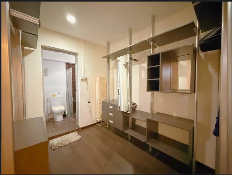 1 Pine Close, 1 Pine Close, 2 Bedrooms, 1,022 sqft, HDB Flat For Rent, by KC Chong, 60240265 - PropertyGuru.com.sg