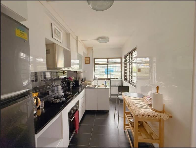 1 Pine Close, 1 Pine Close, 2 Bedrooms, 1,022 sqft, HDB Flat For Rent, by KC Chong, 60240265 - PropertyGuru.com.sg