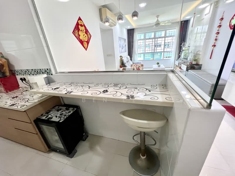 316B Yishun Avenue 9 HDB Flat For Sale at S$ 639,500 | PropertyGuru Singapore - Living Room