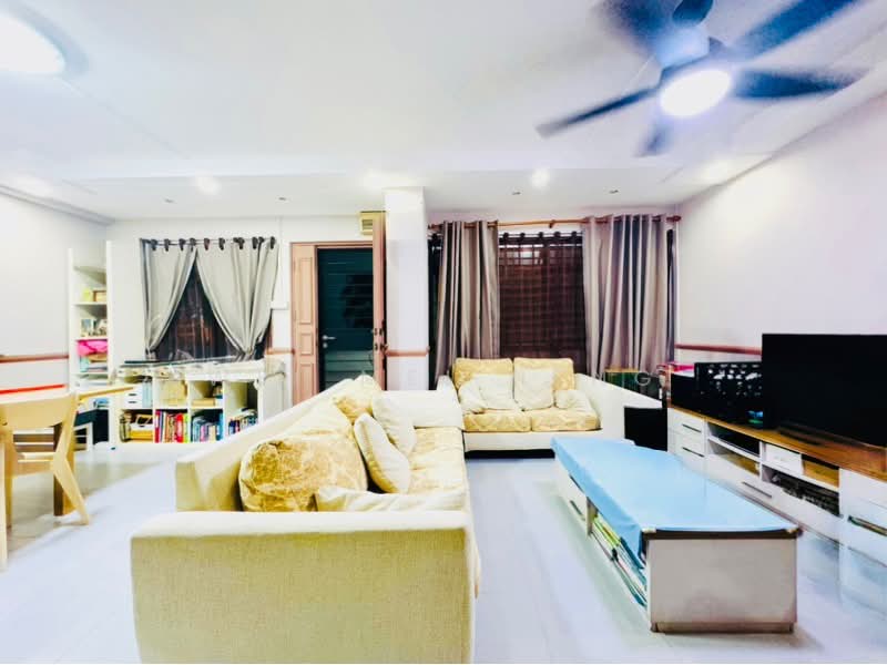 710 Woodlands Drive 70 HDB Flat For Sale at S$ 580,000 | PropertyGuru Singapore