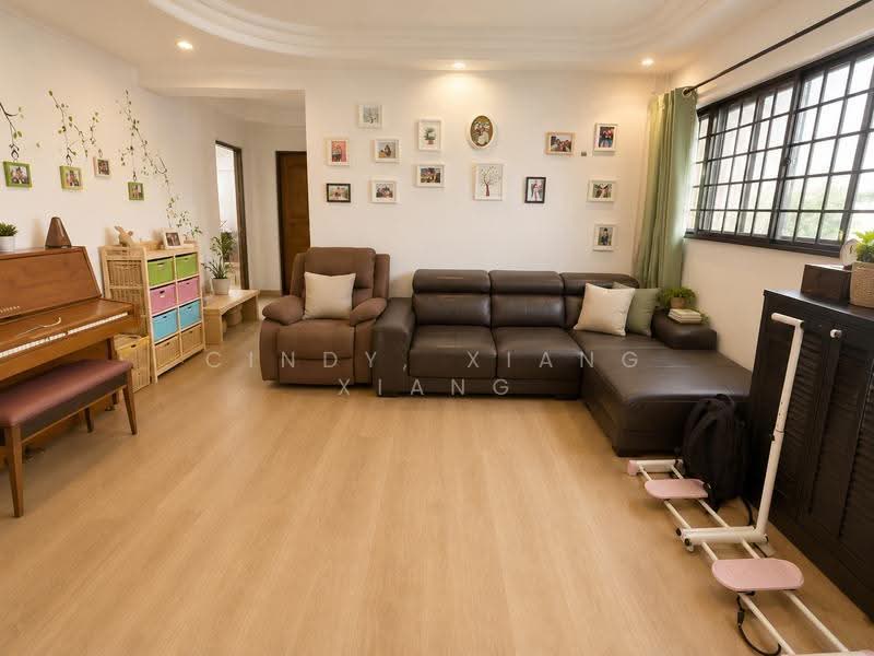 328 Jurong East Street 31, 328 Jurong East Street 31, Boon Lay / Jurong / Tuas, 3 Bedrooms, 1,130 sqft, HDB Flat For Sale, by Cindy, Xiang Xiang, 60240316 - Living Room - PropertyGuru.com.sg