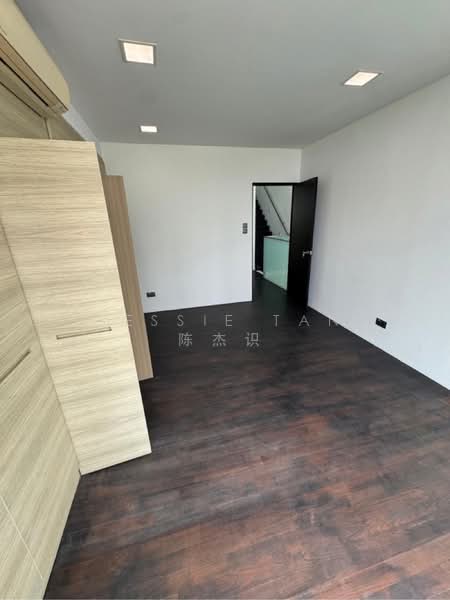 For Sale - 10 JALAN ELOK