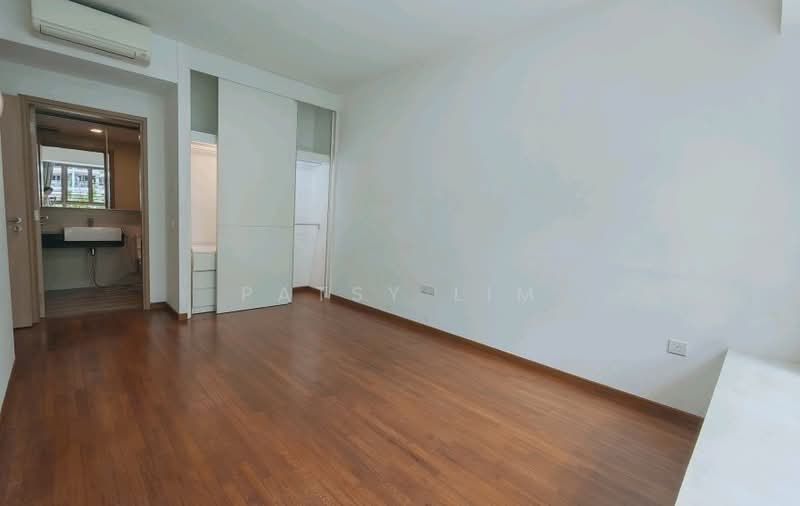 Waterfront Gold, 752 Bedok Reservoir Road, 2 Bedrooms, 872 sqft, Condominium For Rent, by Patsy Lim, 60240394 - Common bedroom  - PropertyGuru.com.sg