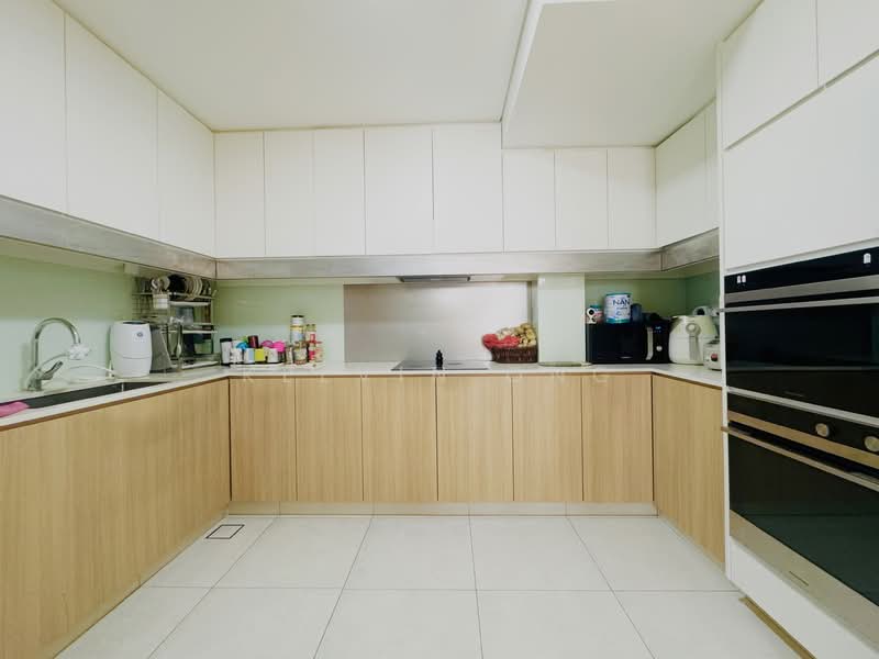 MacPherson Garden Estate Corner Terrace For Sale at S$ 4,999,999 | PropertyGuru Singapore - Kitchen