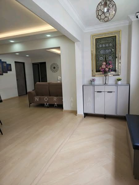 727 Jurong West Avenue 5 HDB Flat For Sale at S$ 620,000 | PropertyGuru Singapore