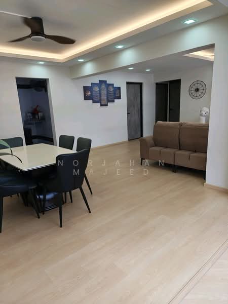 727 Jurong West Avenue 5 HDB Flat For Sale at S$ 620,000 | PropertyGuru Singapore