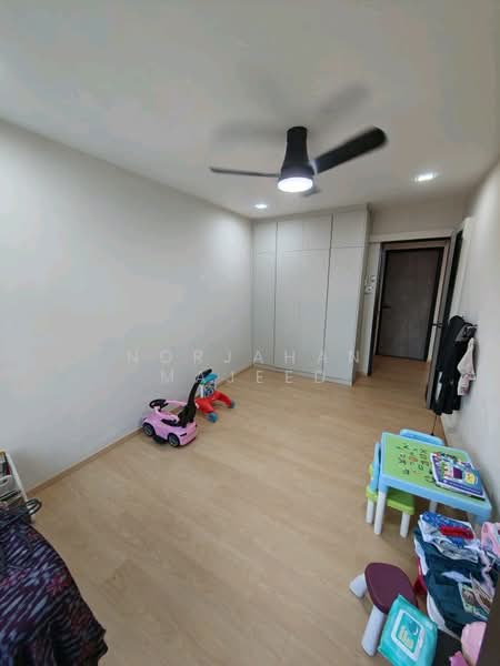 727 Jurong West Avenue 5 HDB Flat For Sale at S$ 620,000 | PropertyGuru Singapore