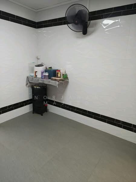 727 Jurong West Avenue 5 HDB Flat For Sale at S$ 620,000 | PropertyGuru Singapore