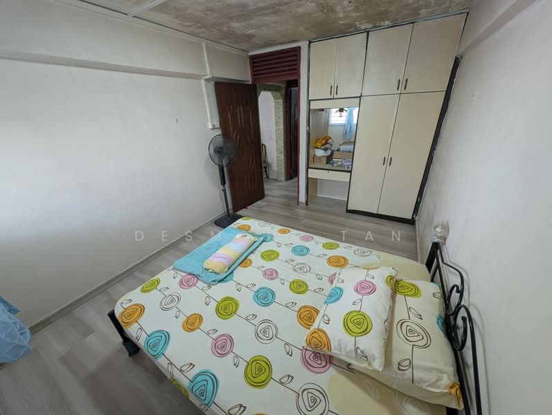 111 Serangoon North Avenue 1 HDB Flat For Sale at S$ 540,000 | PropertyGuru Singapore - Bedroom
