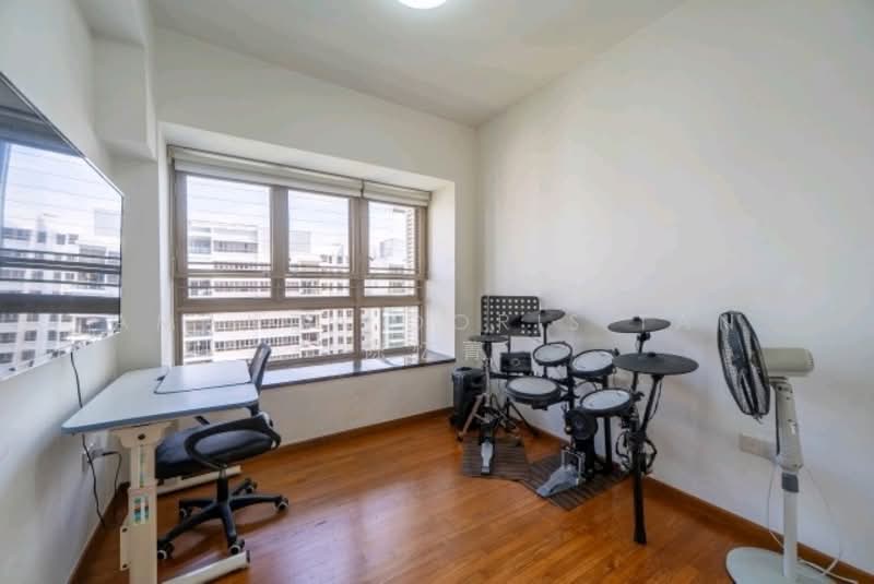 Waterfront Gold Condominium For Sale at S$ 1,488,888 | PropertyGuru Singapore