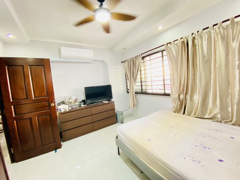 283 Choa Chu Kang Avenue 3, 283 Choa Chu Kang Avenue 3, Room Rental, 160 sqft, HDB Flat For Rent, by Cassandra Ng, 60240608 - PropertyGuru.com.sg