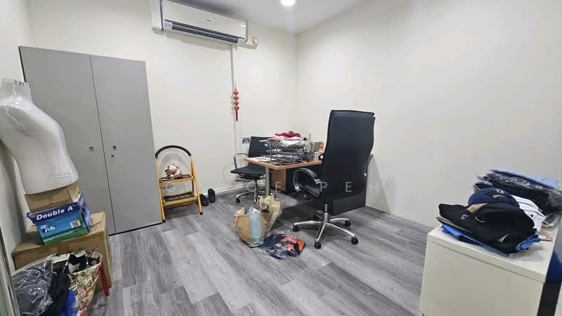 UB. One, 81 Ubi Avenue 4, 70 sqft, Light Industrial (B1) For Rent, by Grace Peh, 60240710 - CommercialGuru.com.sg