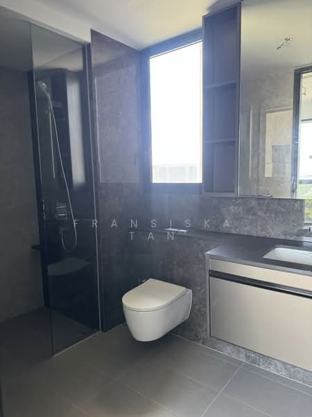 Tembusu Grand, , 3 Bedrooms, 990 sqft, Condominium For Rent, by Fransiska Tan, 60240781 - PropertyGuru.com.sg