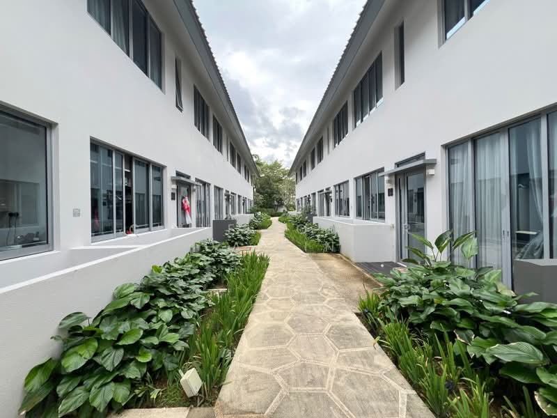 Greenwood Mews Cluster House For Sale at S$ 4,155,131 | PropertyGuru Singapore