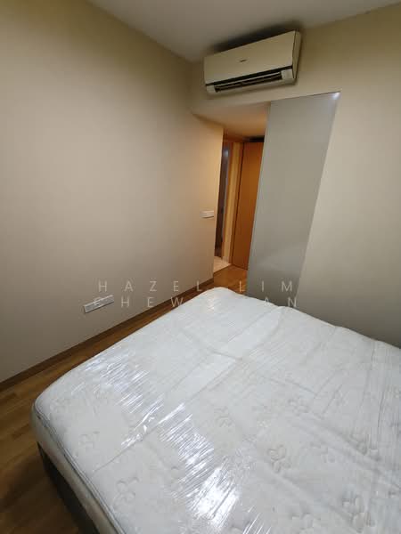 Commonwealth Towers, 230 Commonwealth Avenue, 3 Bedrooms, 1,076 sqft, Condominium For Rent, by Hazel Lim Chew Lian, 60240832 - Bedroom - PropertyGuru.com.sg