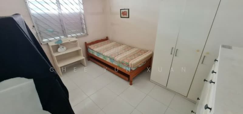 For Rent - 105 Henderson Crescent