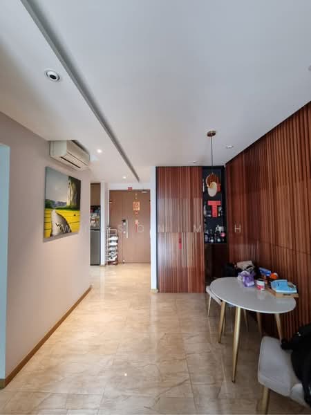 Kingsford Waterbay Apartment For Sale at S$ 1,150,000 | PropertyGuru Singapore