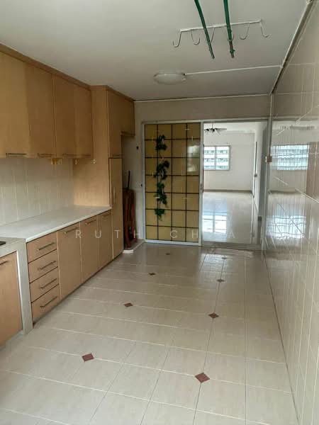 212 Ang Mo Kio Avenue 3 HDB Flat For Sale at S$ 550,000 | PropertyGuru Singapore