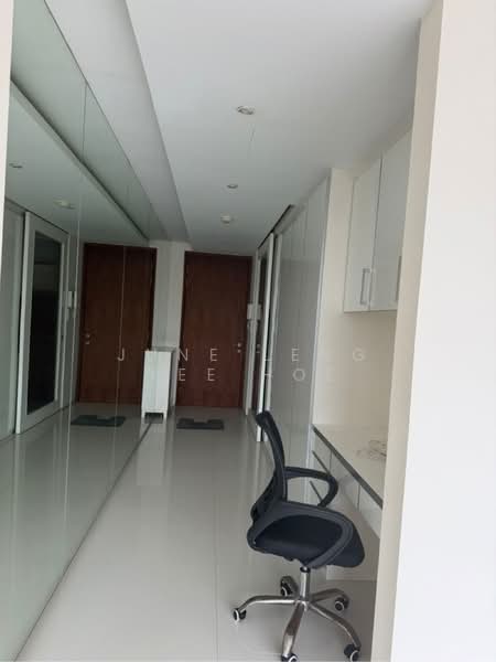 For Rent - High Street Centre