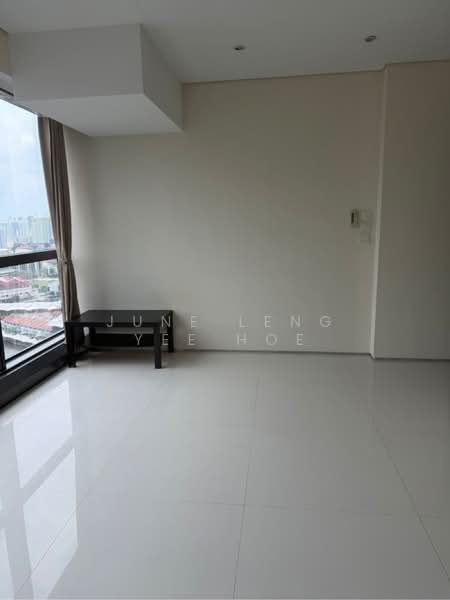 For Rent - High Street Centre