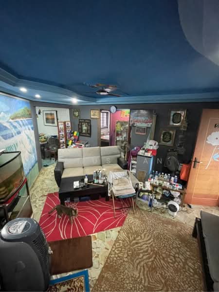 701 Hougang Avenue 2 HDB Flat For Sale at S$ 435,000 | PropertyGuru Singapore