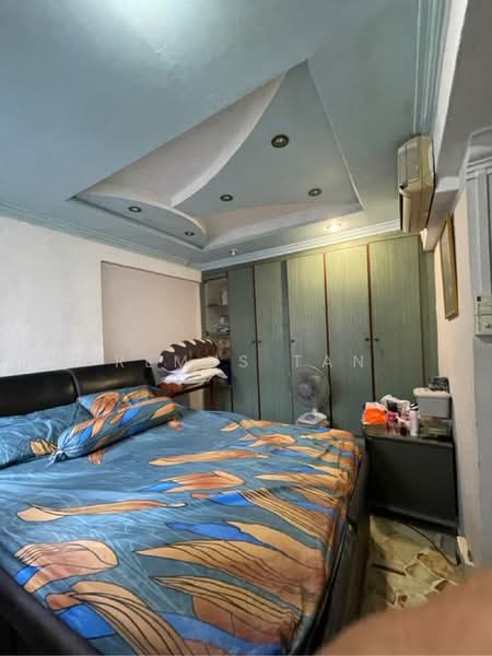 701 Hougang Avenue 2 HDB Flat For Sale at S$ 435,000 | PropertyGuru Singapore