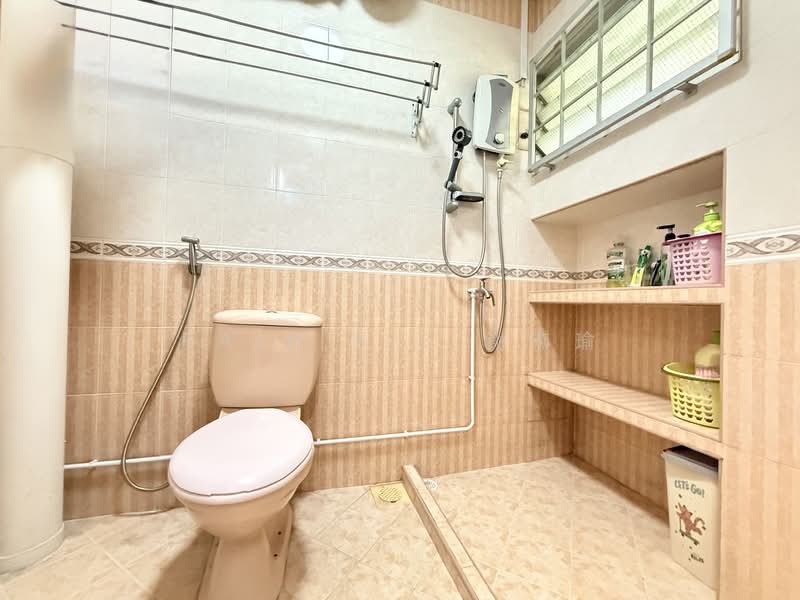 354 Woodlands Avenue 1, 354 Woodlands Avenue 1, 3 Bedrooms, 1,130 sqft, HDB Flat For Sale, by Rain Xie 谢燕瑜, 60241104 - Bathroom - PropertyGuru.com.sg