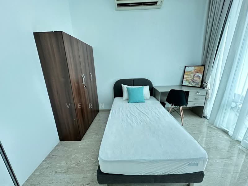 Waterfront @ Faber, 48 Faber Walk, Room Rental, 200 sqft, Apartment For Rent, by Vernon Low, 60241112 - PropertyGuru.com.sg