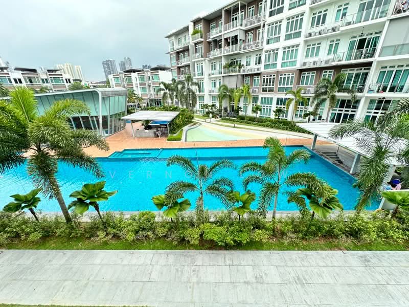Waterfront @ Faber, 48 Faber Walk, Room Rental, 200 sqft, Apartment For Rent, by Vernon Low, 60241112 - PropertyGuru.com.sg