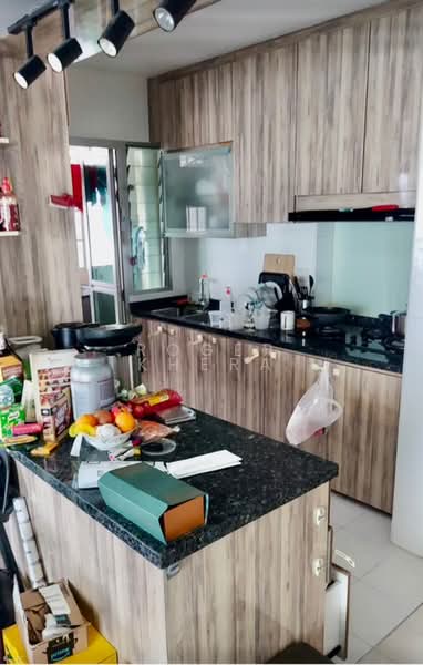 For Sale - 10C Bendemeer Light