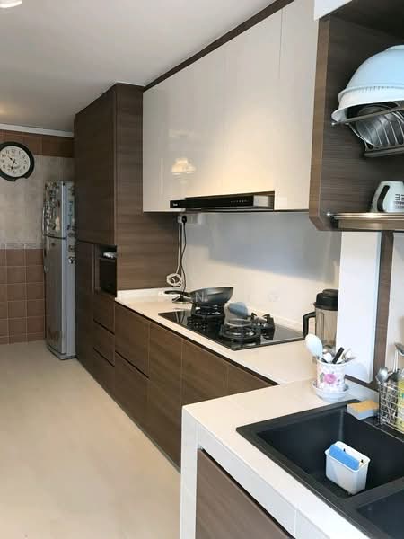 For Rent - 158 Tampines Street 12