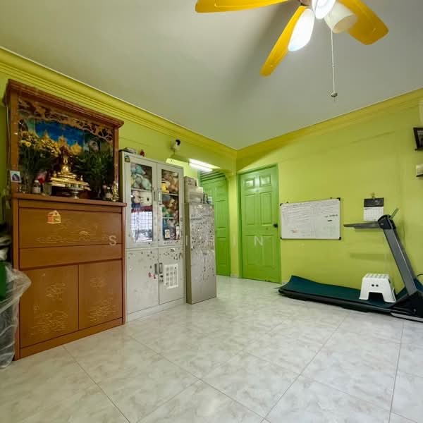 183 Bukit Batok West Avenue 8 HDB Flat For Sale at S$ 485,000 | PropertyGuru Singapore