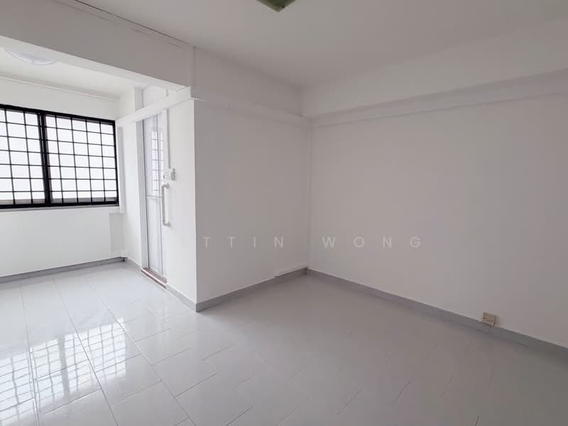 For Sale - 448 Hougang Avenue 10