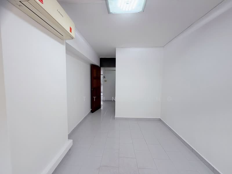 For Sale - 448 Hougang Avenue 10