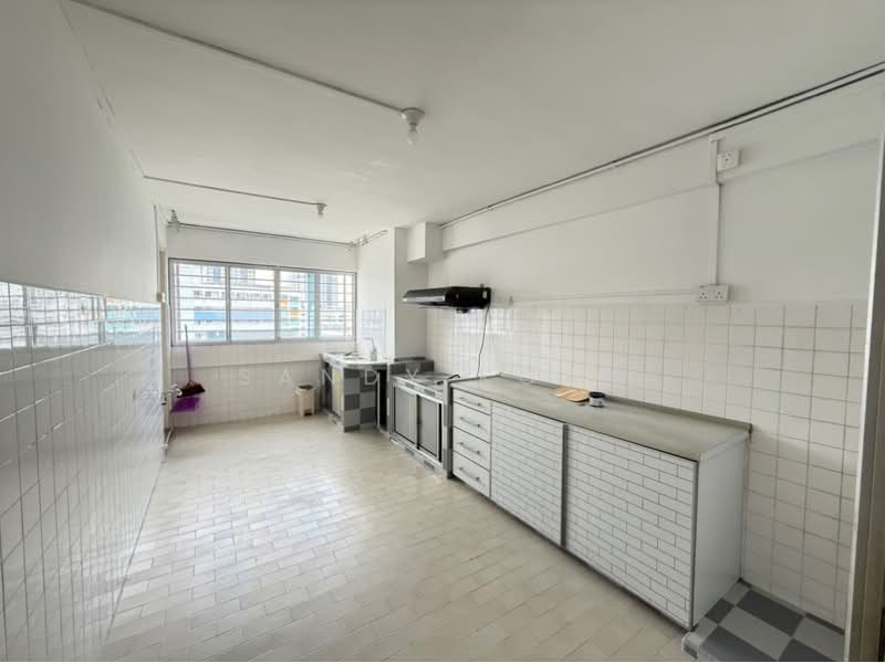 231 Bukit Batok East Avenue 5 HDB Flat For Sale at S$ 420,000 | PropertyGuru Singapore