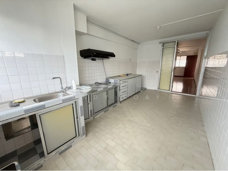 231 Bukit Batok East Avenue 5 HDB Flat For Sale at S$ 420,000 | PropertyGuru Singapore