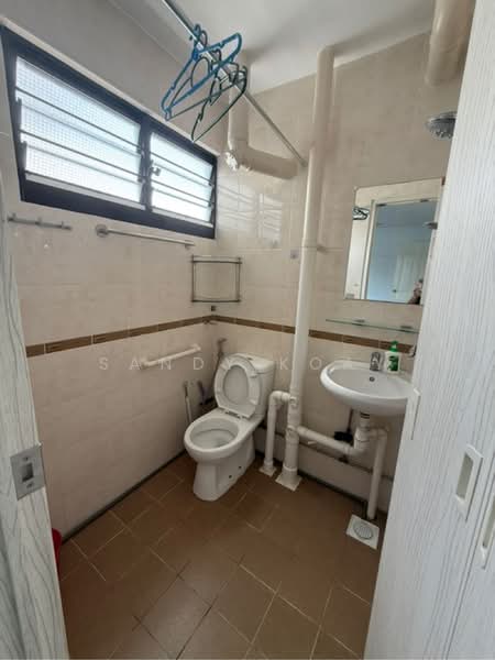 231 Bukit Batok East Avenue 5 HDB Flat For Sale at S$ 420,000 | PropertyGuru Singapore