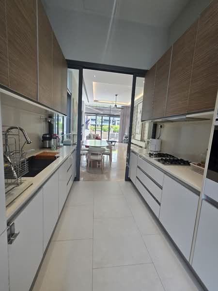 SEVEN CRESCENT Cluster House For Sale at S$ 5,000,000 | PropertyGuru Singapore