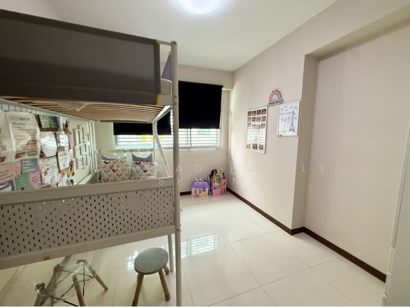 For Sale - 449A Bukit Batok West Avenue 9