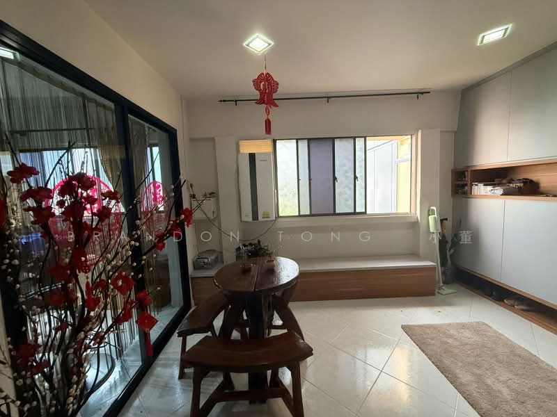 427 Jurong West Avenue 1, 427 Jurong West Avenue 1, Room Rental, 96 sqft, HDB Flat For Rent, by Brandon Tong 小董, 60241445 - PropertyGuru.com.sg