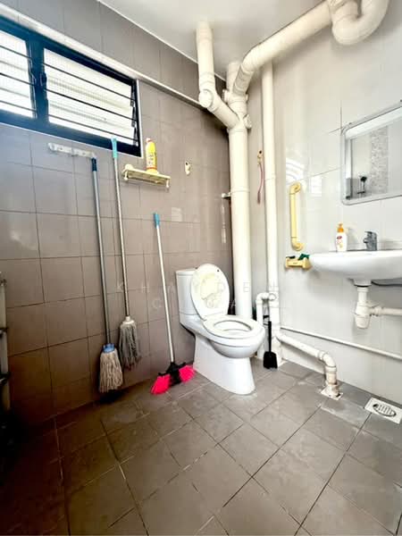 338 Bukit Batok Street 34 HDB Flat For Sale at S$ 480,000 | PropertyGuru Singapore