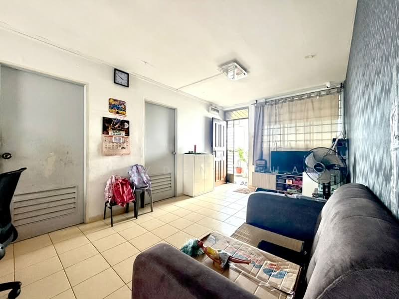 338 Bukit Batok Street 34, 338 Bukit Batok Street 34, 3 Bedrooms, 904 sqft, HDB Flat For Sale, by Khayden Chua, 60241514 - PropertyGuru.com.sg